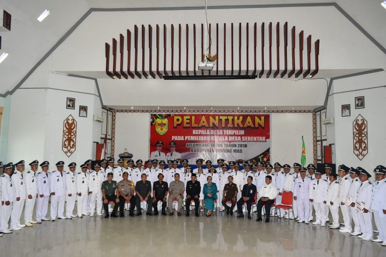 Ini Pesan Bupati Gumas,  saat Pelantikan Kades