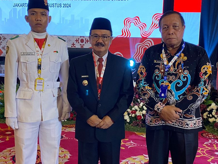 Kab. Gumas Terima Duplikat Bendera Pusaka