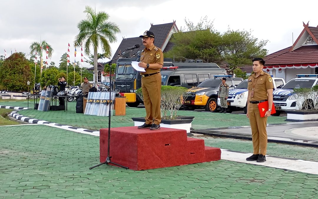Pj. Bupati Gumas Pimpin Apel Gelar Pasukan Operasi Praja Wibawa dan Operasi Mantap Praja Telabang 2024