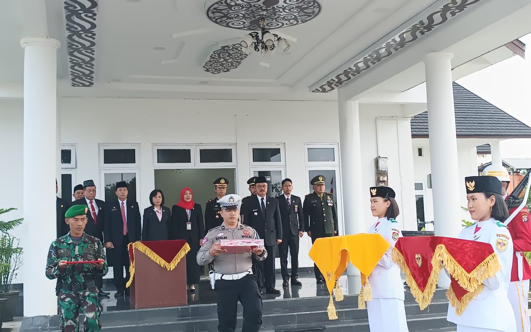 Pemkab Gumas Gelar Acara Menerima Duplikat Bendera Pusaka Bendera Merah Putih