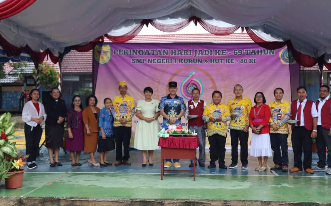 Bupati Gunung Mas Hadiri Perayaan Ulang Tahun Ke – 69 SMPN-1 Kurun