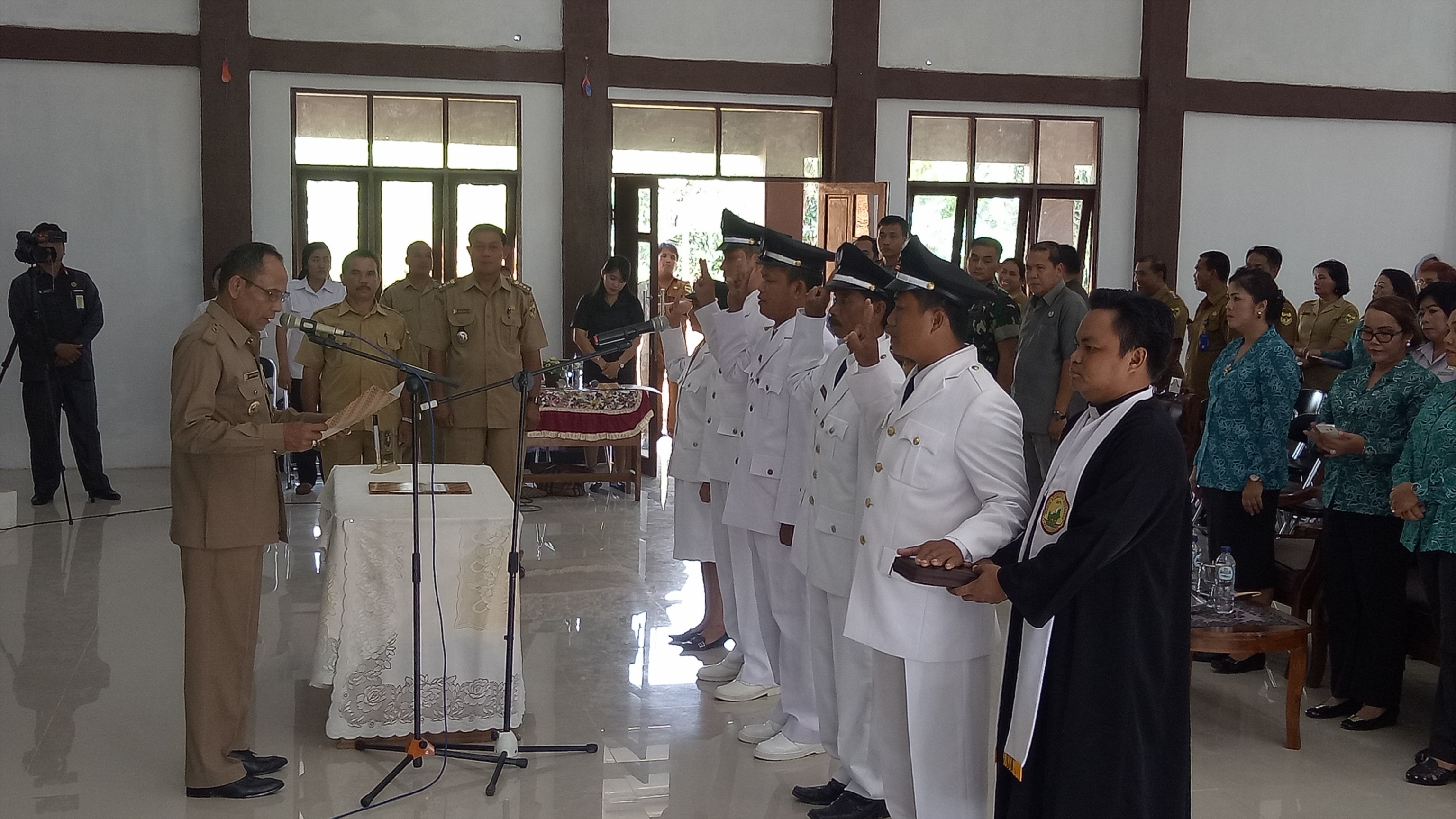 Lima Pejabat Kepala Desa di Ambil Sumpah Janjinya