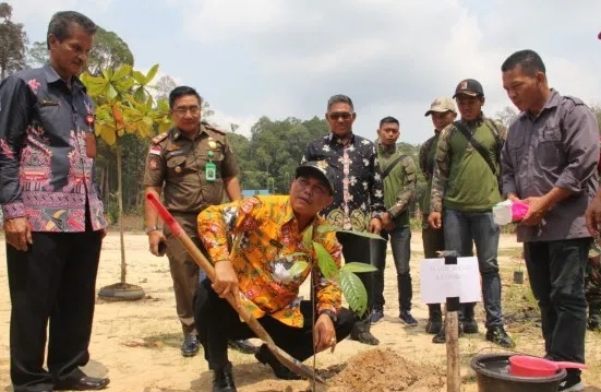 Pemkab Katingan Mengunjungi Kawasan Taman Hutan Raya (Tahura) Lapak Jaru Kuala Kurun.