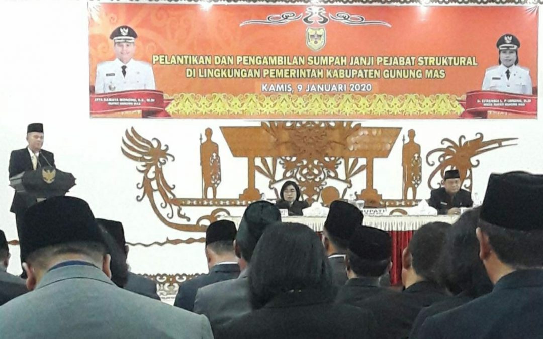 Bupati Gunung Mas Lantik Ratusan Pejabat Eselon II,III, dan IV