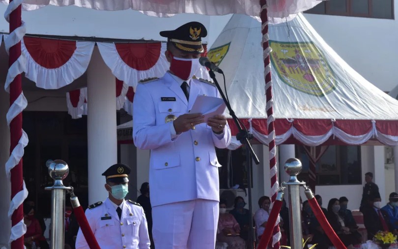 Bupati Gumas Pimpin Apel Besar HUT RI ke- 75 Secara Sederhana