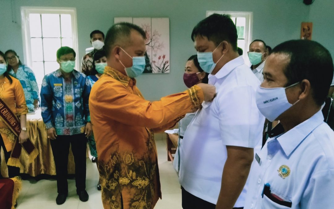 Bupati Lantik Anggota Pengurus IGI Kabupaten Gunung Mas