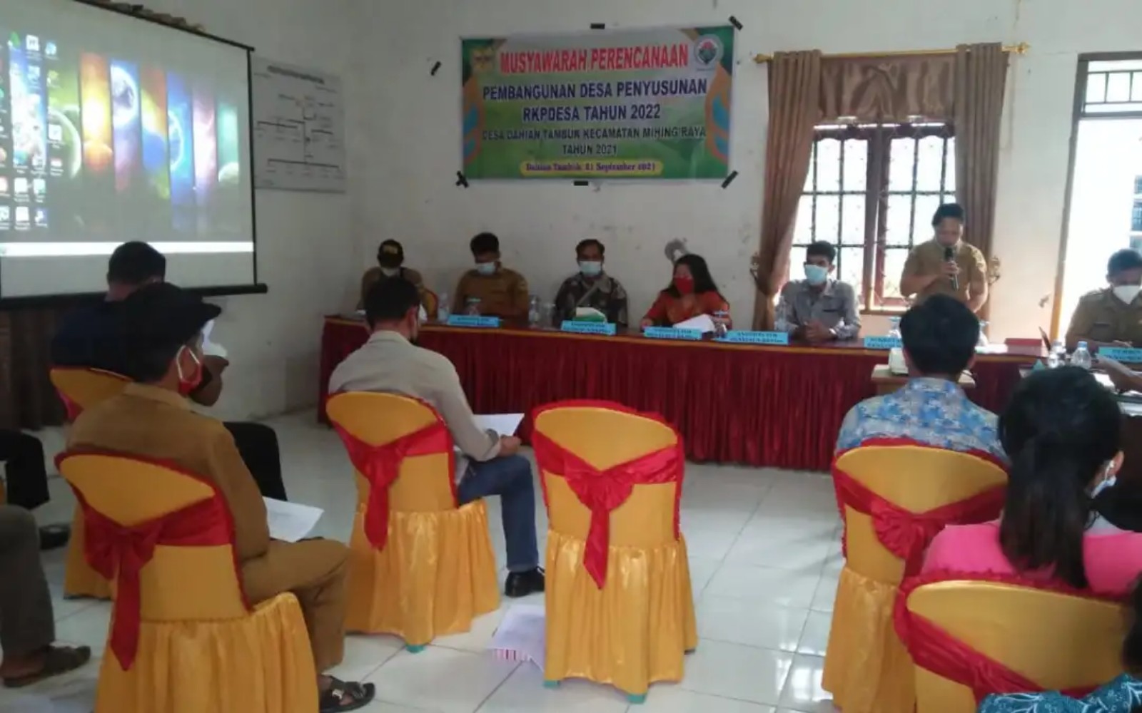 DPMD Gumas Fasilitasi MusrenbangDes di Dahian Tambuk