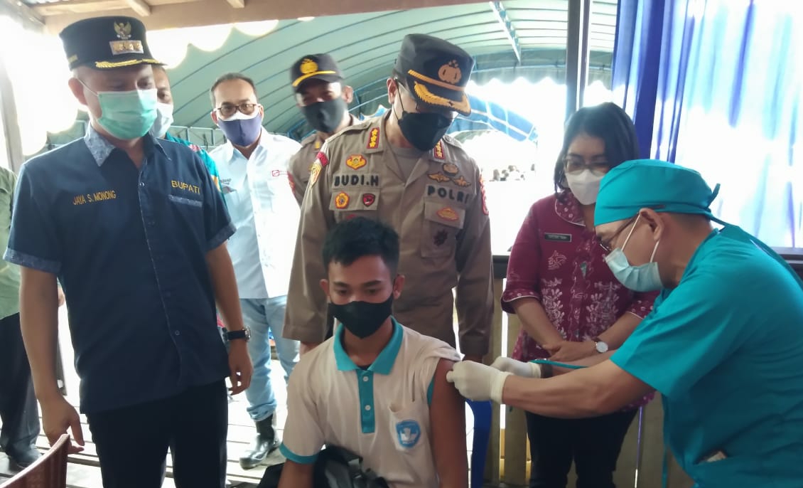 Ini Kata Bupati Gumas saat Hadiri Vaksinasi Massal “Serbuan Batalyon Vaksinator” di Kecamatan Rungan