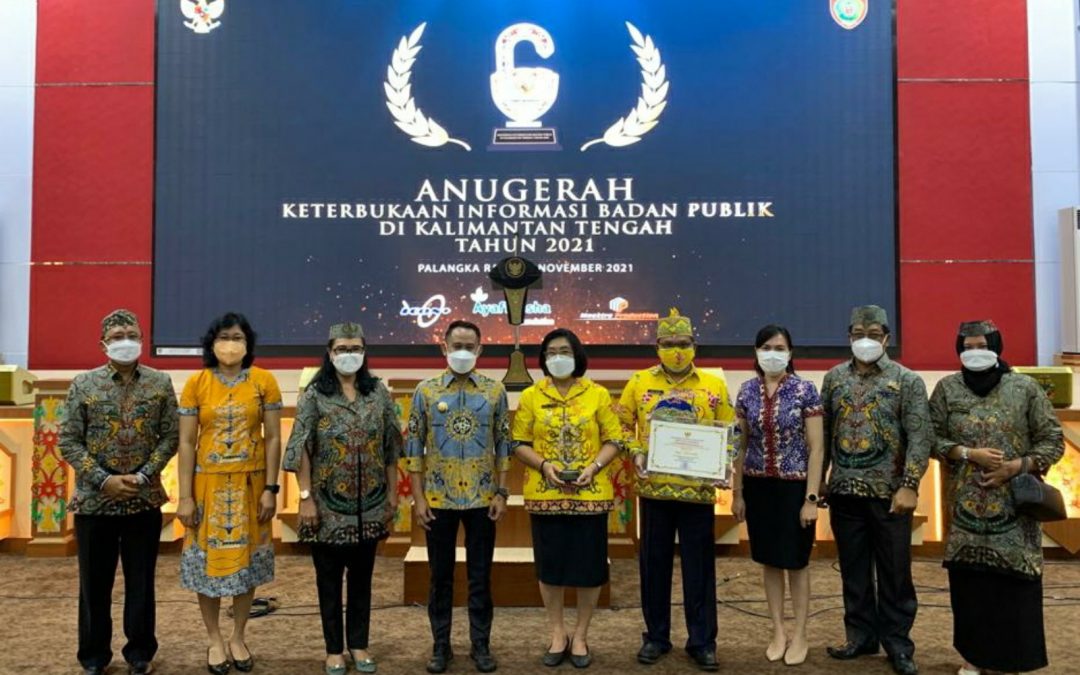 Kabupaten Gumas Terima Penganugerahan Keterbukaan Informasi  Publik Peringkat 1 Cukup Informatif di Provinsi Kalteng