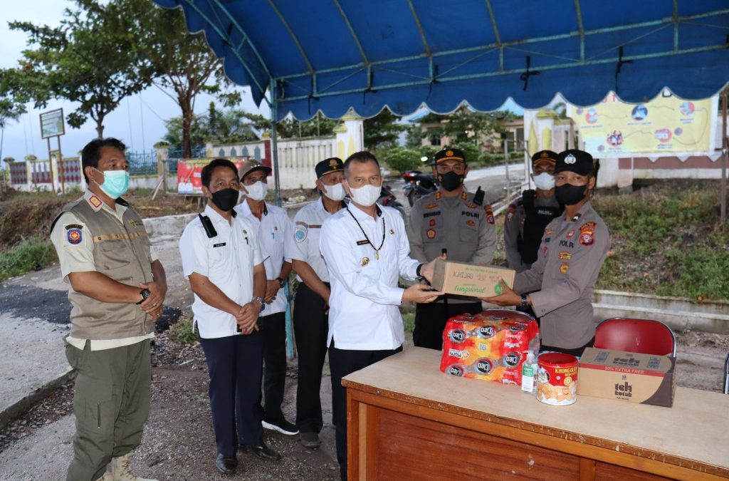Bupati Gumas Pantau Pos Terpadu di Sepang