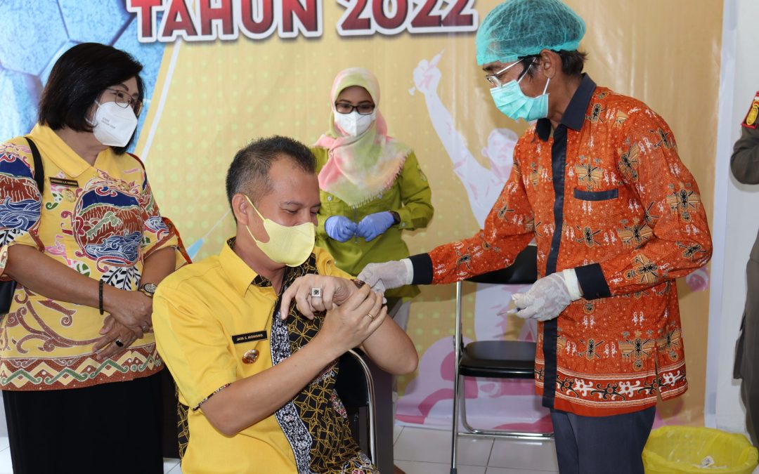 Bupati Gumas :  Masyarakat Diminta Vaksin Booster Covid -19