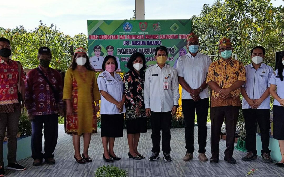 Disbudpar Gumas bersama Upt Balanga Kalteng Kenalkan Kearifan Budaya Lokal bagi Pelajar SMP, SMA
