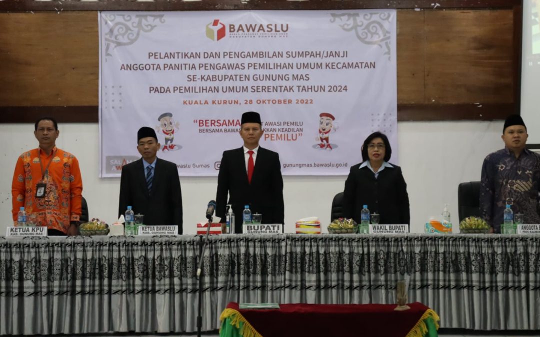 Bupati Gumas Hadiri Pelantikan Panwaslu Kecamatan