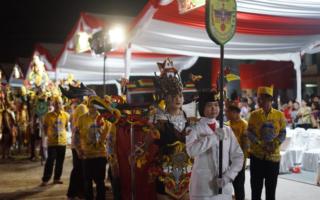 Kontingen Kabupaten Gunung Mas Mengikuti Pembukaan FBIM 2024