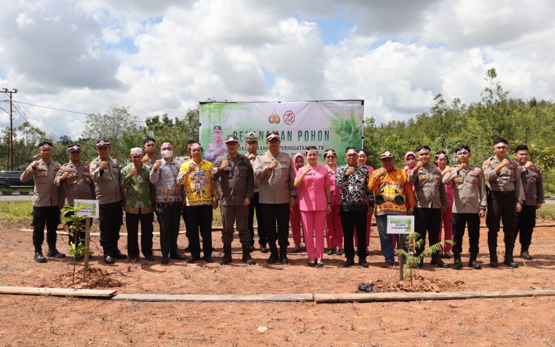 Pemkab Gumas Apresiasi Perayaan HUT Bhayangkara Ke-78 Dengan Aksi Menanam Pohon Buah