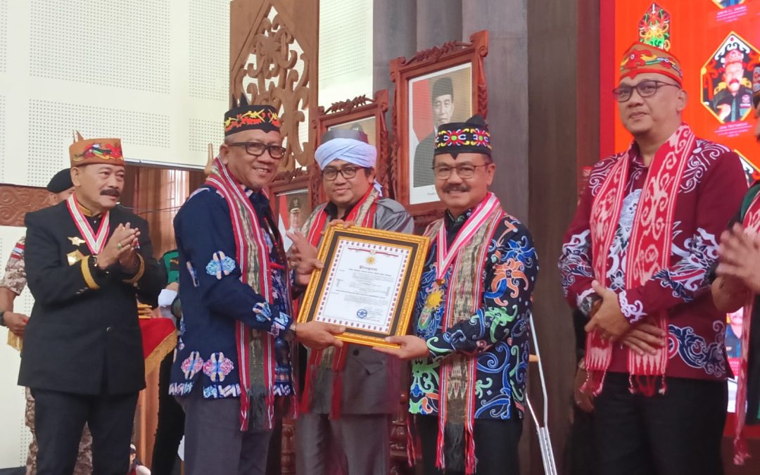 Pj. Bupati Gumas Hadiri Hut Ke-14 dan Rapimnas Gerdayak di Kab. Kotim