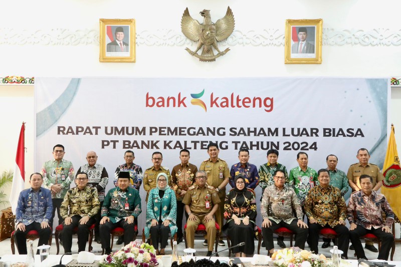 Pj. Bupati Gumas Hadiri Rapat Umum Pemegang Saham (RUPS) Luar Biasa Tahun 2024 PT Bank Kalteng