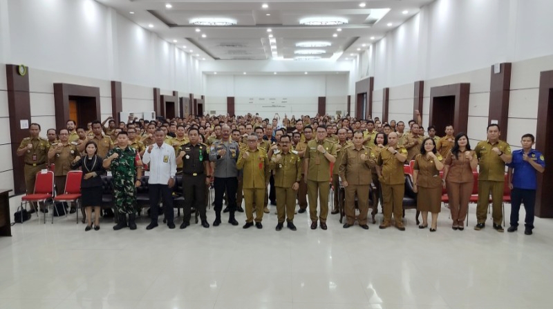 Pj. Bupati Gumas Buka Kegiatan Fasilitasi Penyelenggaraan Administrasi Pemerintahan Desa