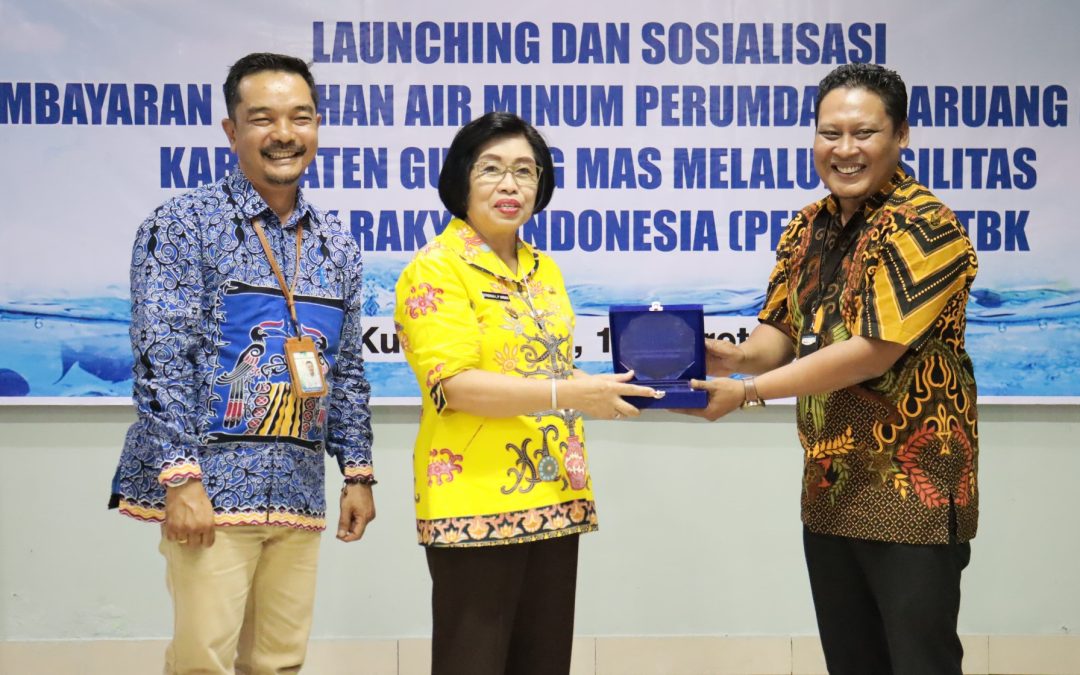 Wabup Gumas Resmi Luncurkan Sistem Pembayaran Rekening Air Minum Online melalui Bank BRI