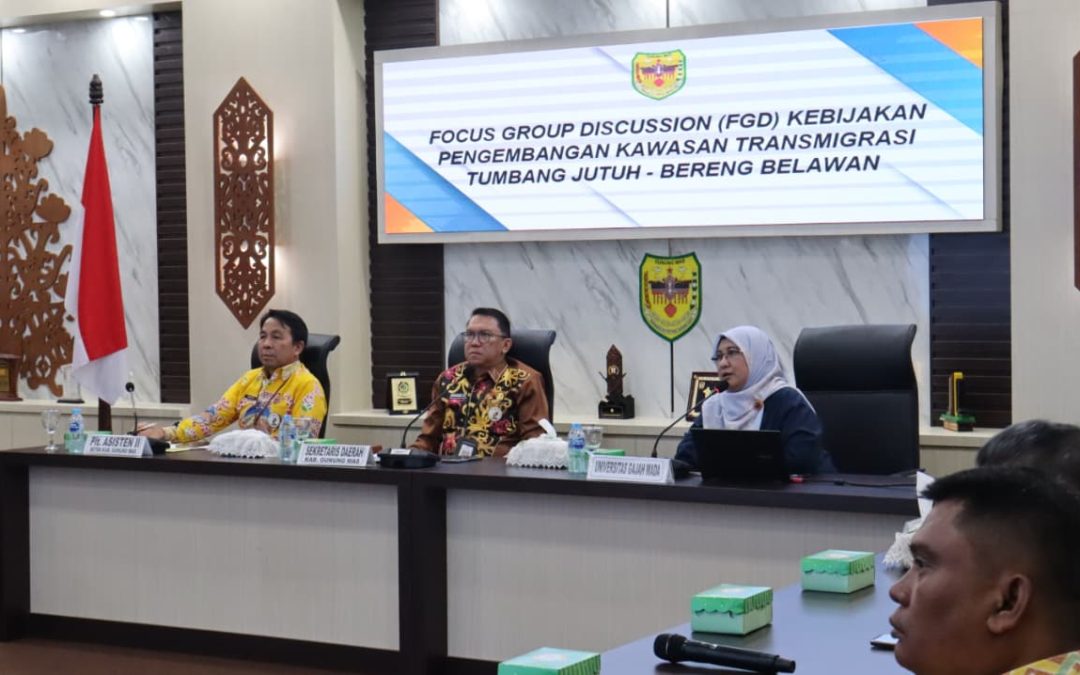 Sekretaris Daerah Membuka Kegiatan FGD Kebijakan Pengembangan Kawasan Transmigrasi Tumbang Jutuh – Bereng Balawan
