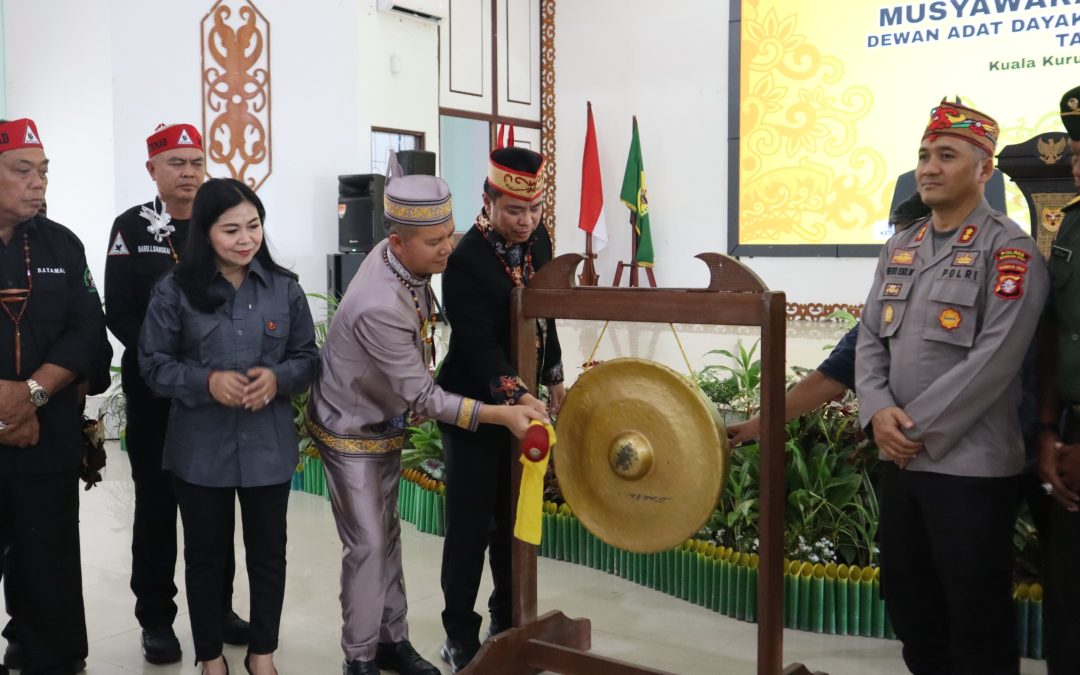 Musda ke-III DAD Digelar, Bupati Gunung Mas Tekankan Pentingnya Pelestarian Budaya Adat