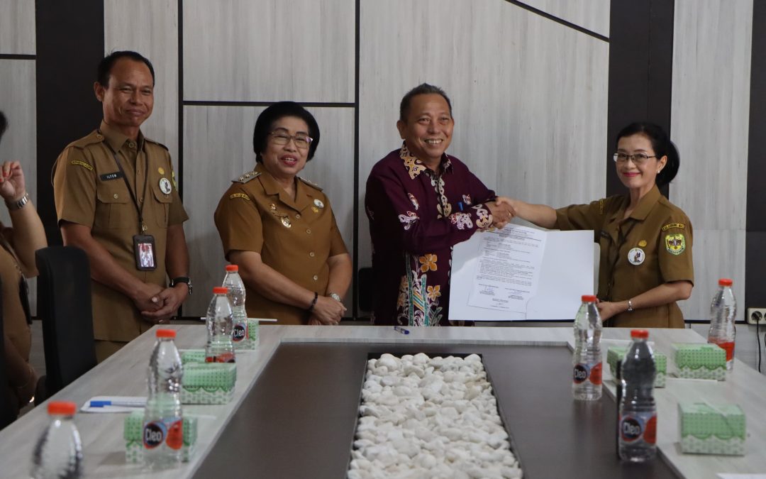 Wabup Gunung Mas Hadiri Sertijab Kepala Dinas Kesehatan